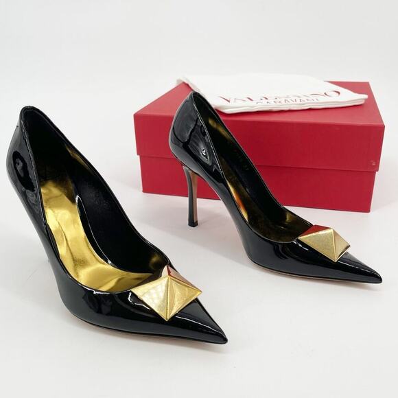 Valentino Garavani Black Patent Leather One Stud Pointed Toe Pump Heel EU 37 - Picture 2 of 14